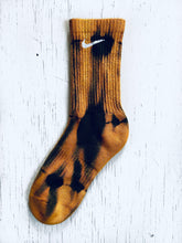 Load image into Gallery viewer, Oxydye Banded Socks
